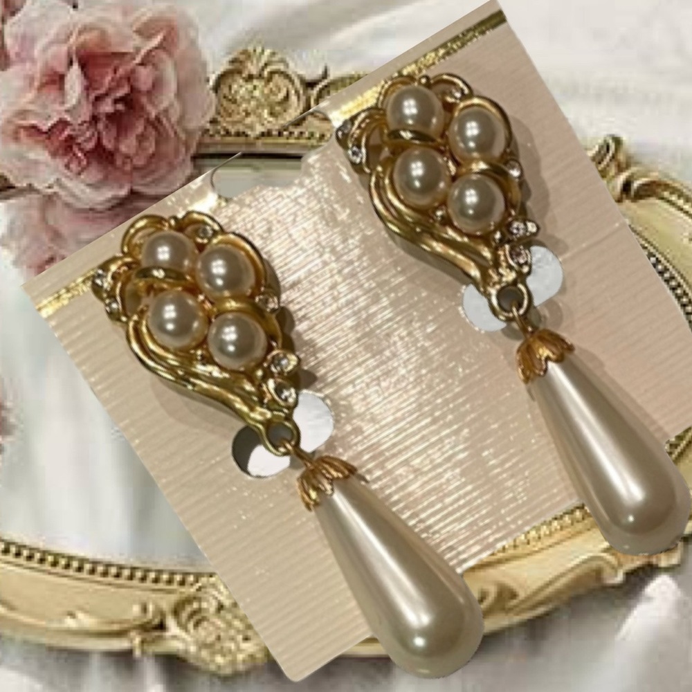 Vintage Pearl Drop Cluster Earrings Romantic Victorian Antique Renaissance - Picture 4 of 11